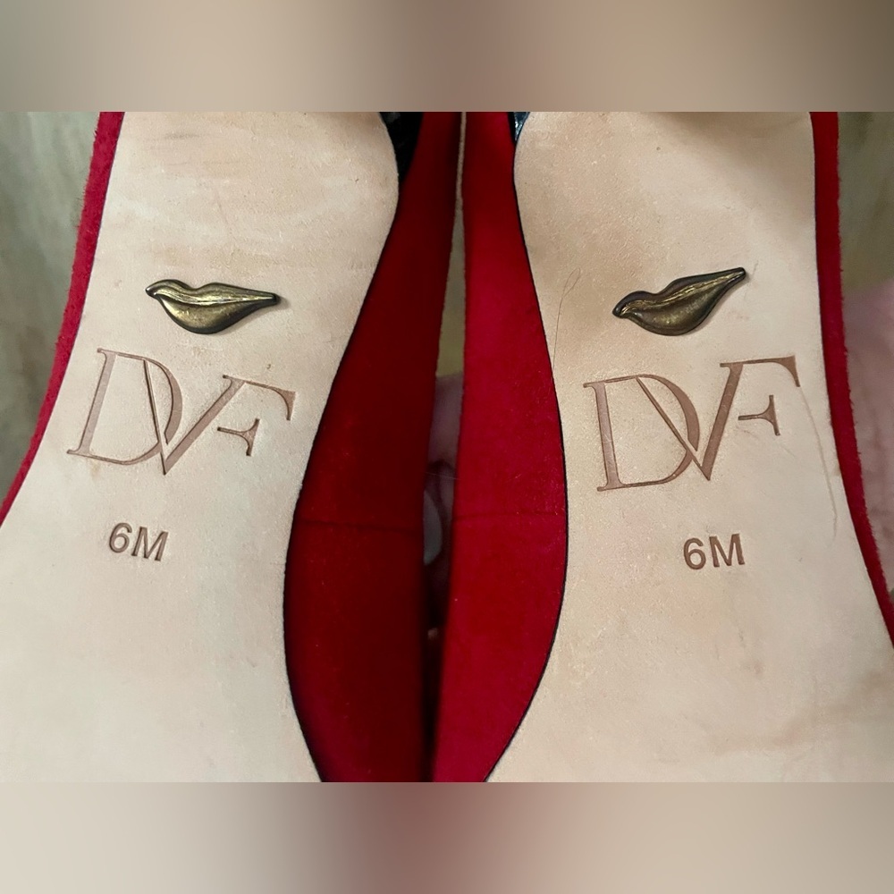 Diane Von Furstenberg Heels Shoes US 6 Red Suede Pointed Toe Christmas Holiday - Picture 10 of 12